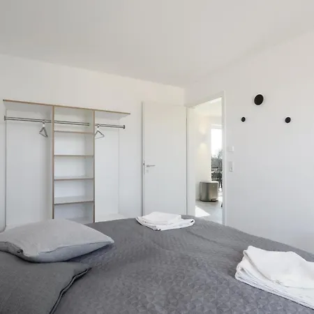 Amazing In Lembruch-dmmer See With 2 Bedrooms, Wifi And Indoor Swimming Pool Лембрух
