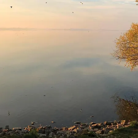 Апартаменты Amazing In Lembruch-dmmer See With 2 Bedrooms, Wifi And Indoor Swimming Pool *