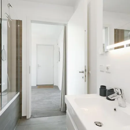Amazing In Lembruch-dmmer See With 2 Bedrooms, Wifi And Indoor Swimming Pool Апартаменты Лембрух