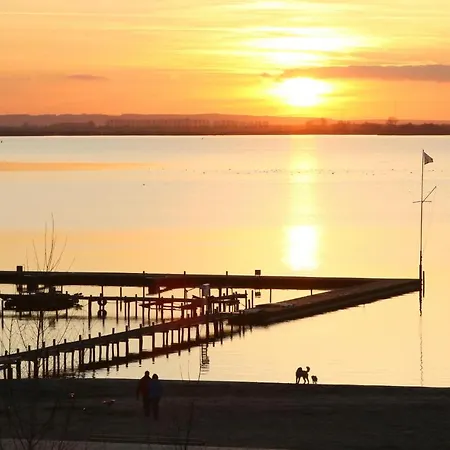 Amazing In Lembruch-dmmer See With 2 Bedrooms, Wifi And Indoor Swimming Pool Апартаменты