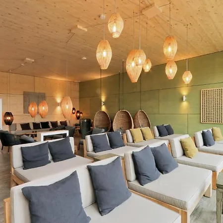 Amazing In Lembruch-dmmer See With 2 Bedrooms, Wifi And Indoor Swimming Pool Апартаменты